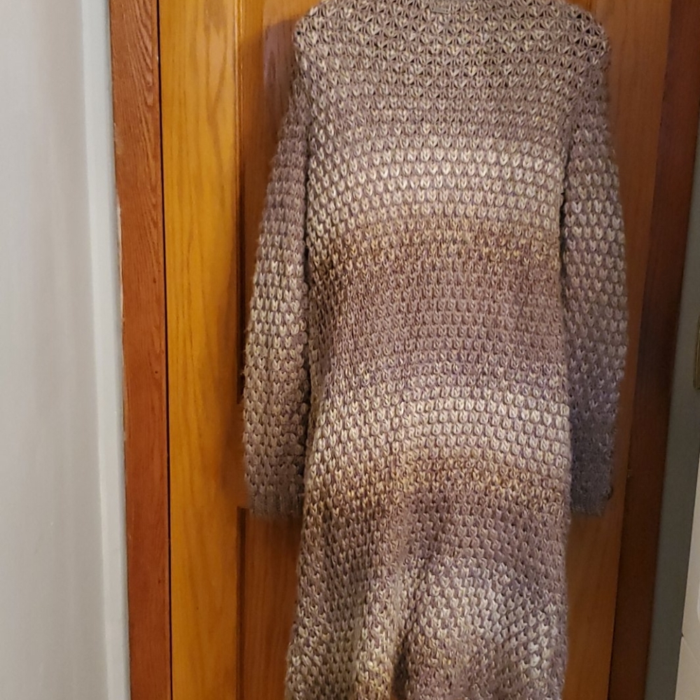 Cardigan - Picture 2 of 4
